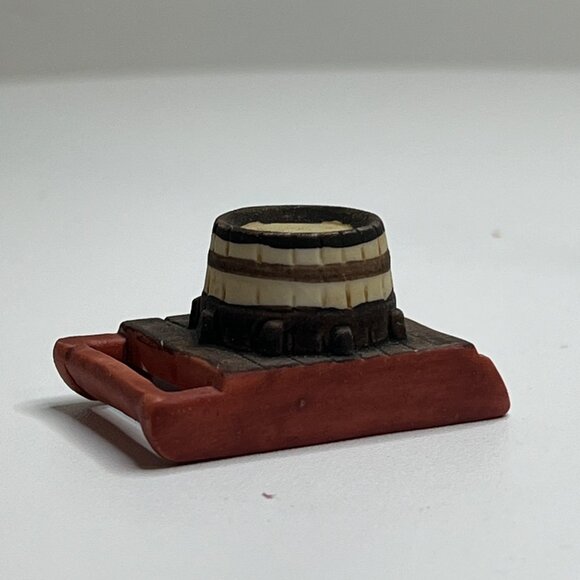 Dept 56 Maple Sugaring Sled New England Christmas Village Loose Figurine - 1987 - Picture 4 of 6